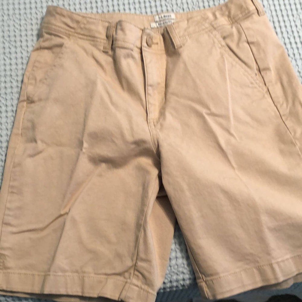 Ladies LL Bean twill shorts - Picture 5 of 5